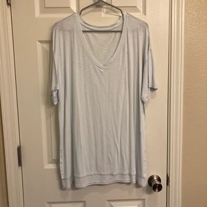 American Eagle light blue T-shirt